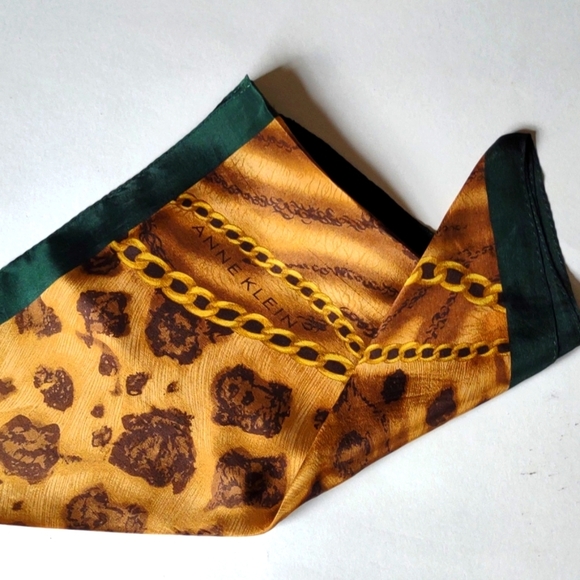 ANNE KLEIN SCARF Silk Leopard  Rectangular Large Forest Green Trim - Picture 3 of 5